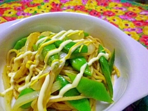 パスタ焼きそばカレー風味